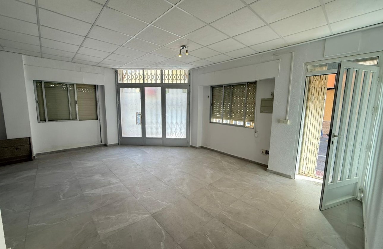 Revente - Appartement -
Torrevieja - Playa de los Locos