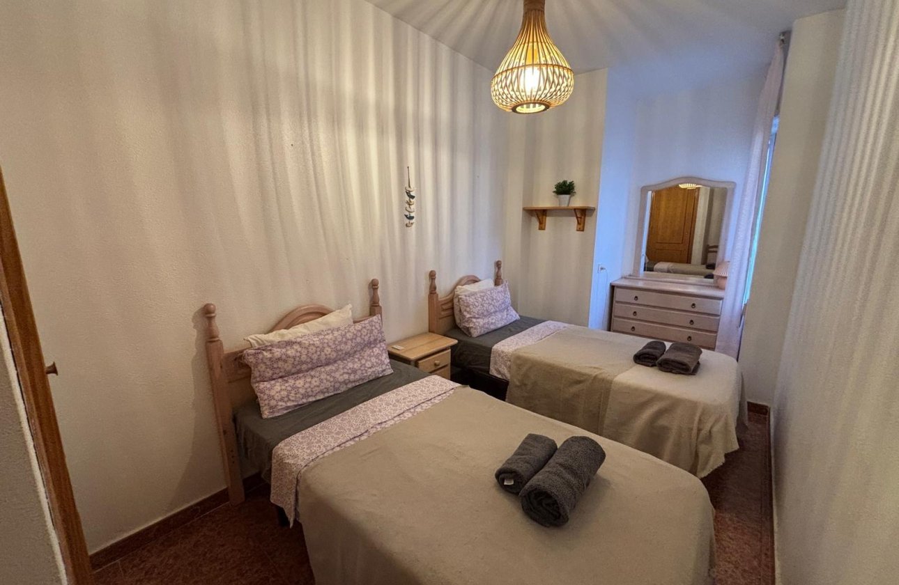 Revente - Appartement -
Torrevieja - Playa de los Locos