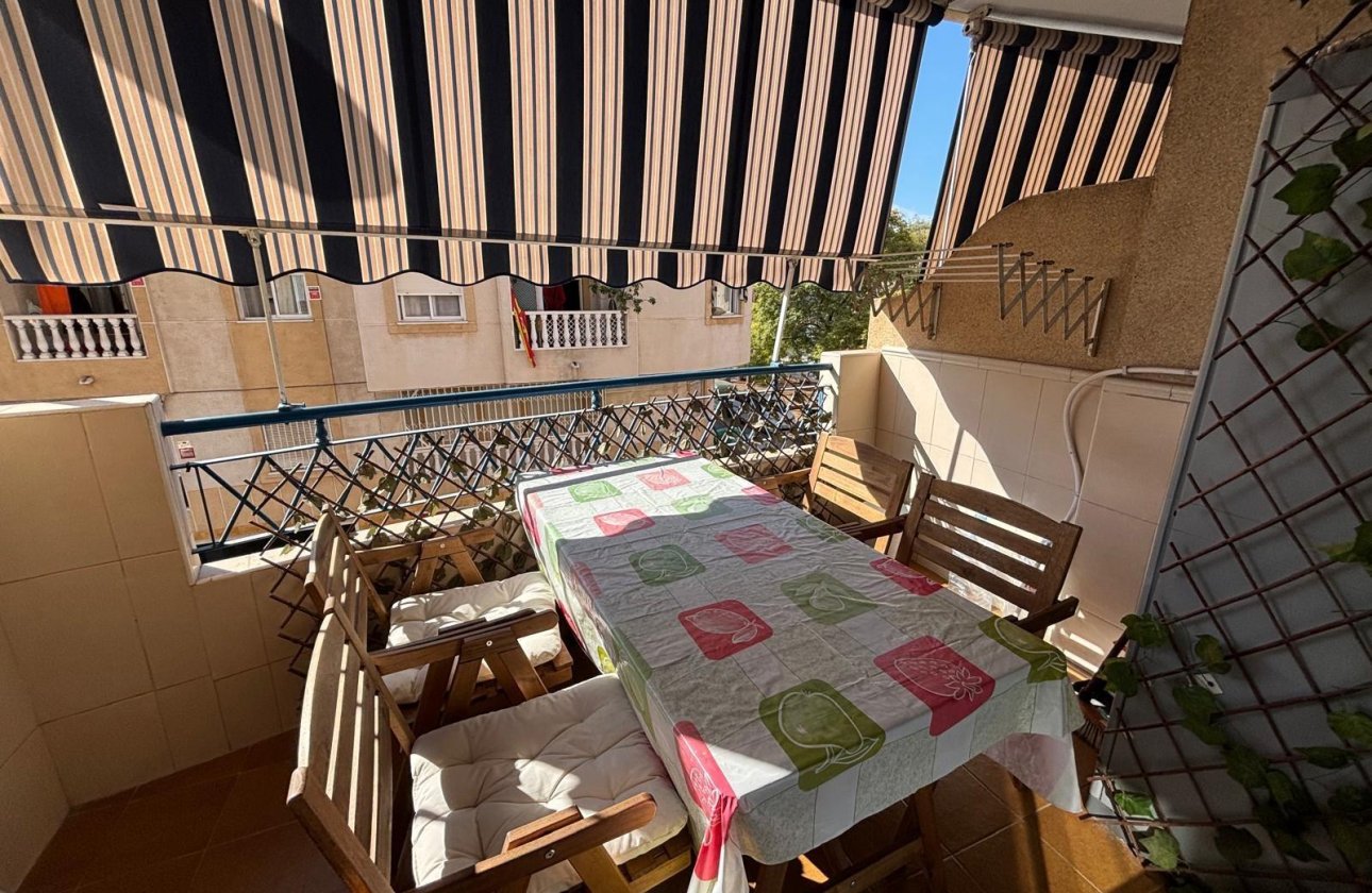 Revente - Appartement -
Torrevieja - Playa de los Locos