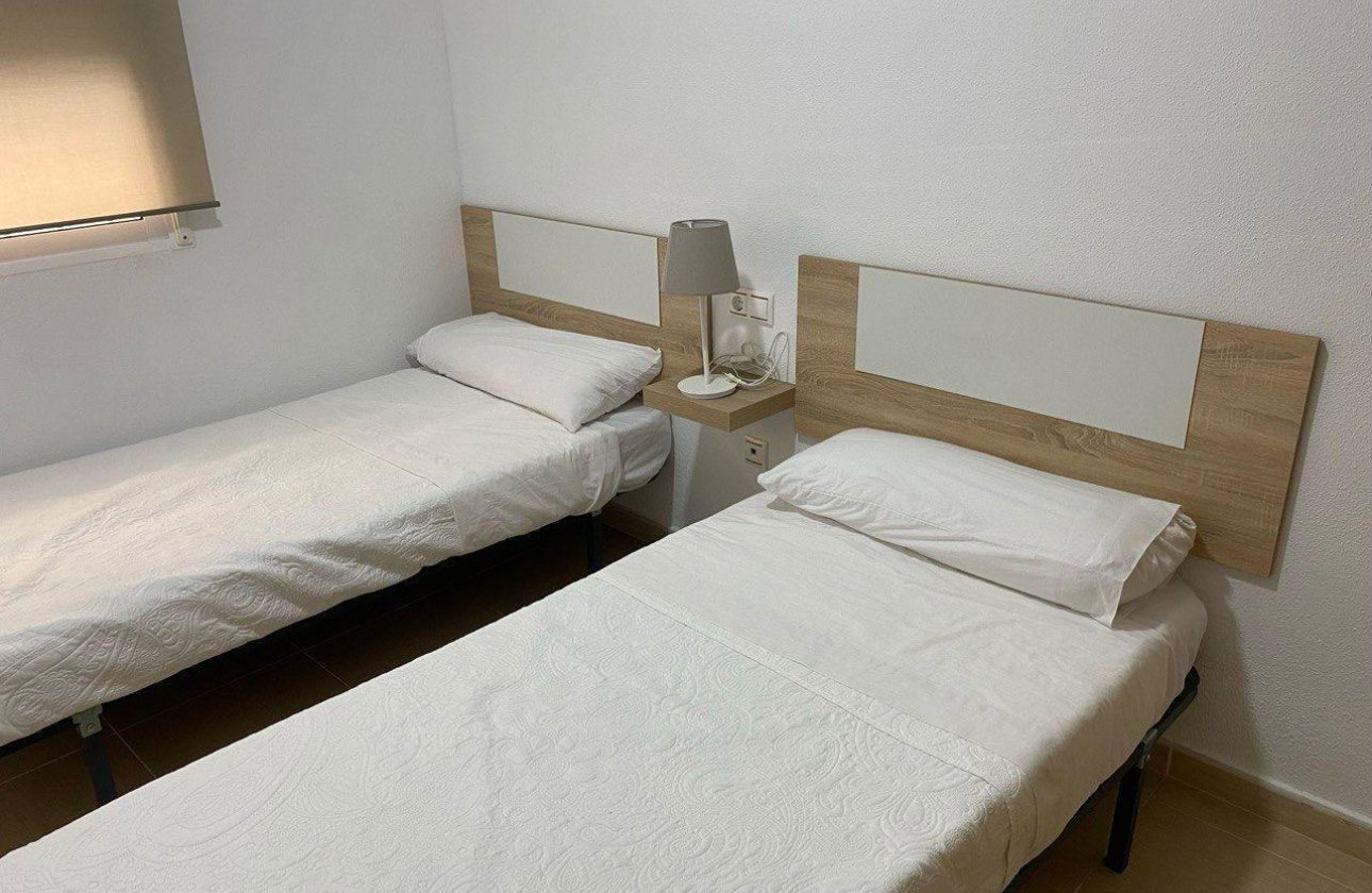 Revente - Appartement -
Torrevieja - Playa de los Locos