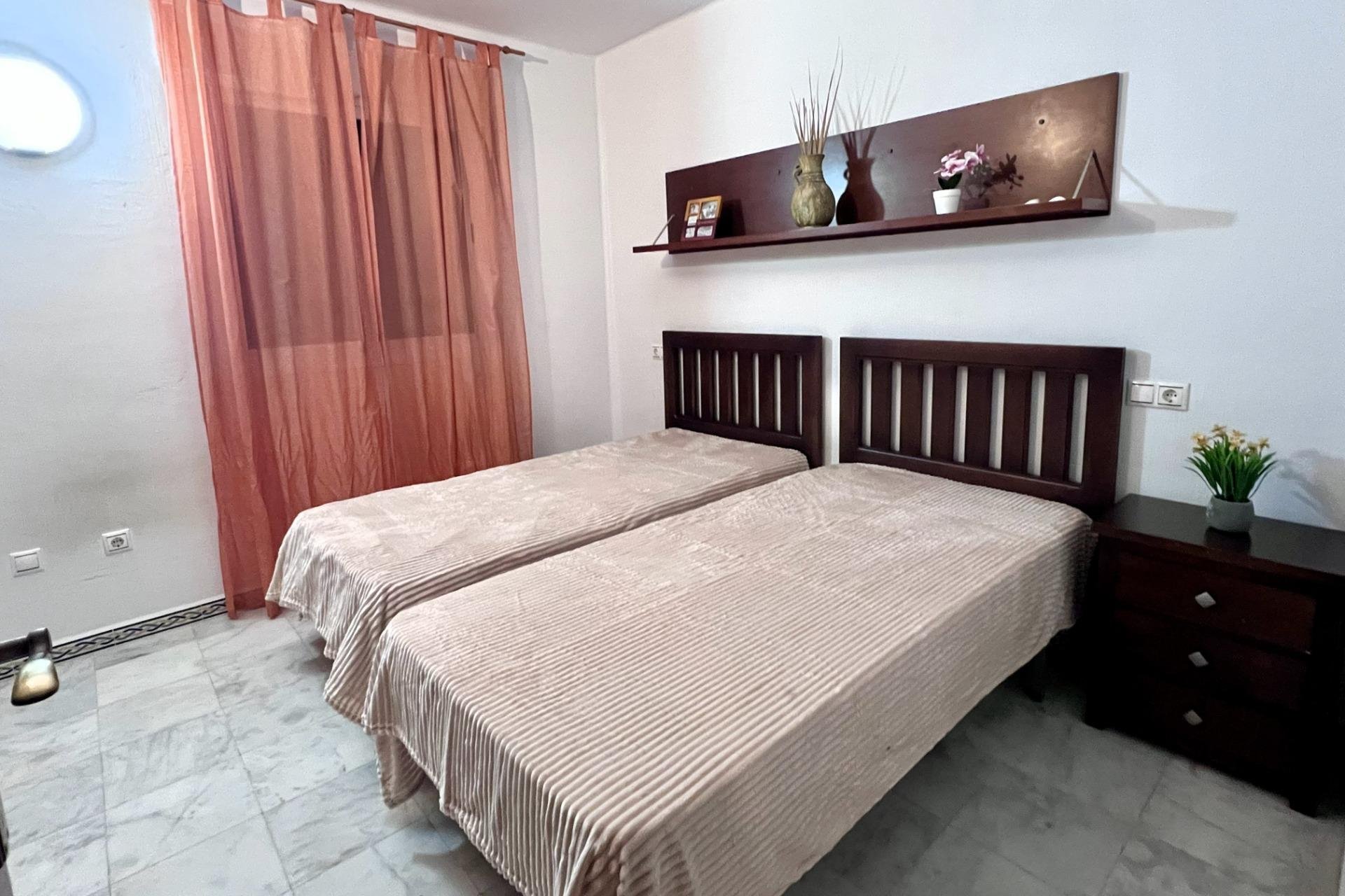 Revente - Appartement -
Torrevieja - Playa de los Locos