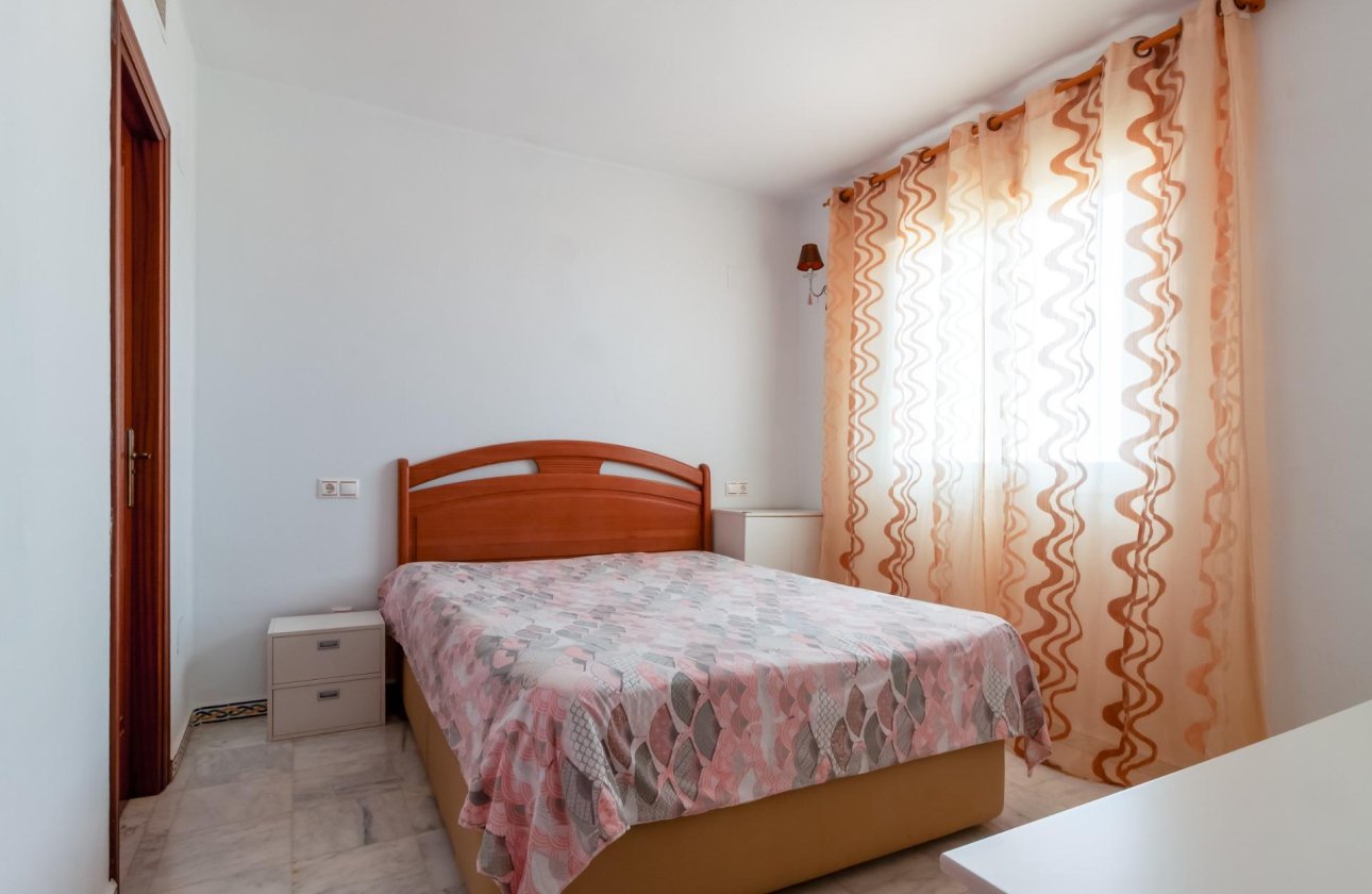Revente - Appartement -
Torrevieja - Playa de los Locos
