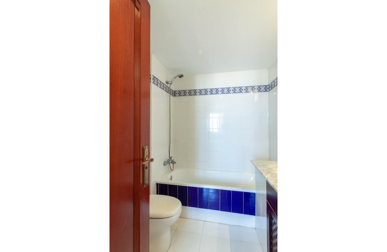 Revente - Appartement -
Torrevieja - Playa de los Locos