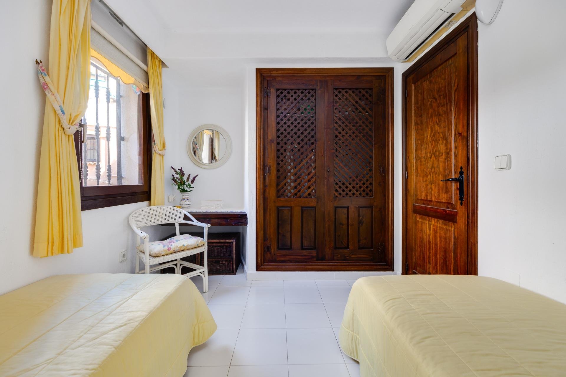 Revente - Appartement -
Torrevieja - Playa de los Locos