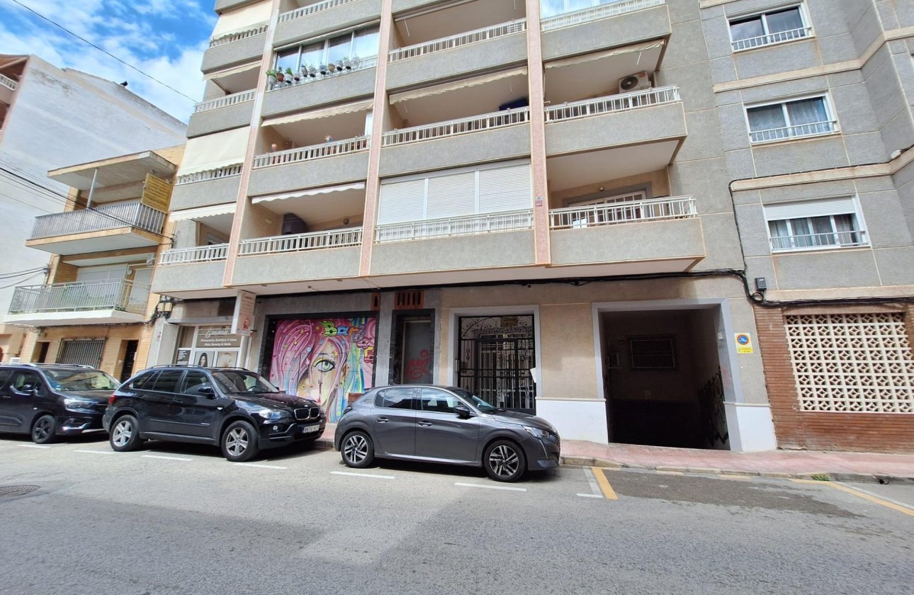 Revente - Appartement -
Torrevieja - Playa de los Locos
