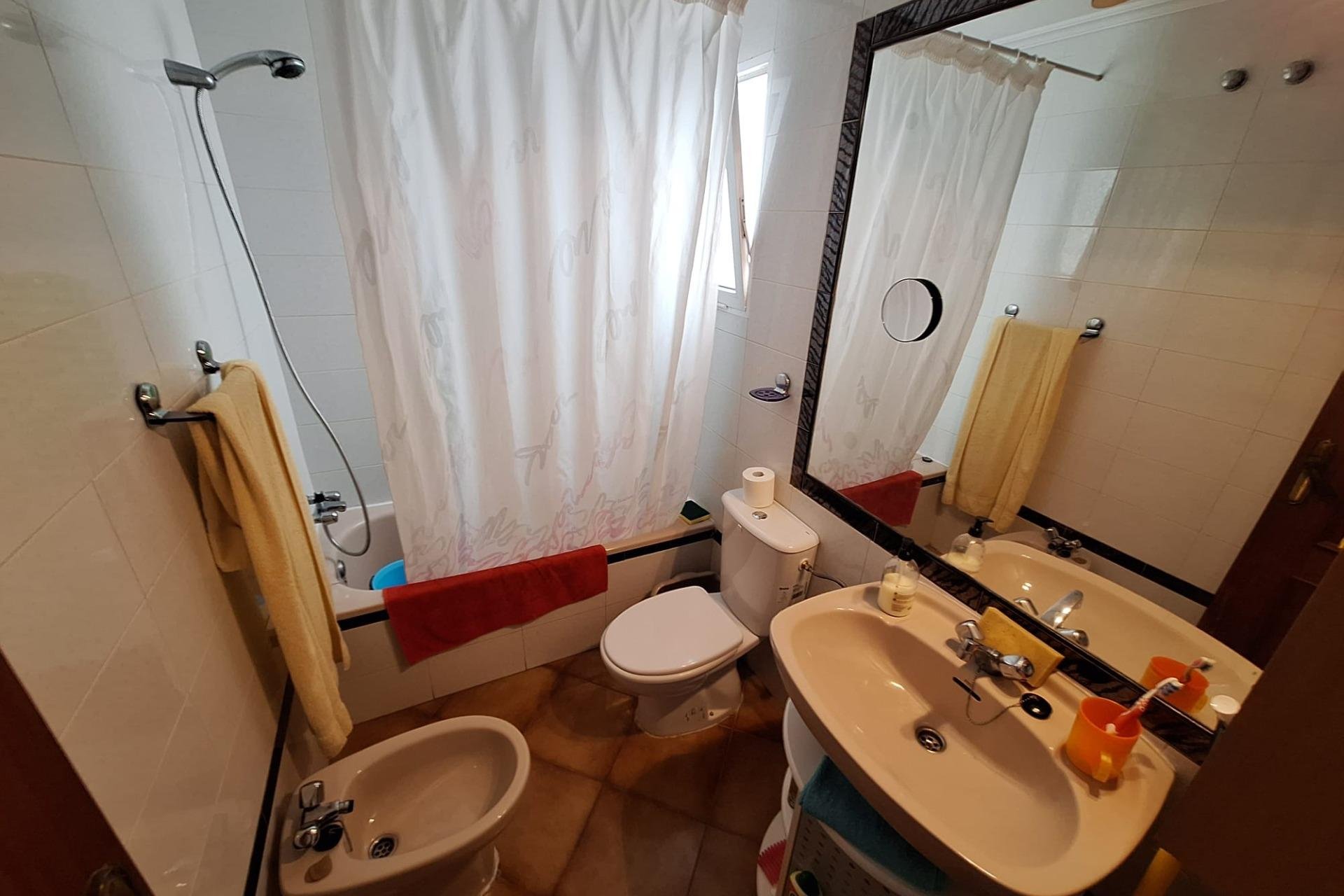 Revente - Appartement -
Torrevieja - Playa de los Locos