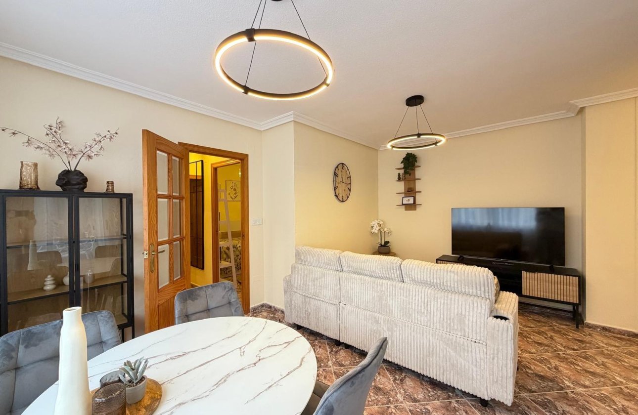 Revente - Appartement -
Torrevieja - Playa de los Locos