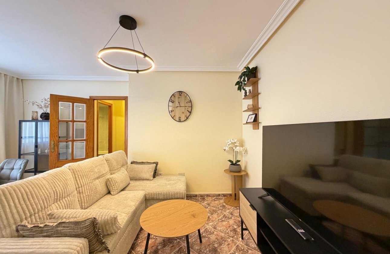 Revente - Appartement -
Torrevieja - Playa de los Locos