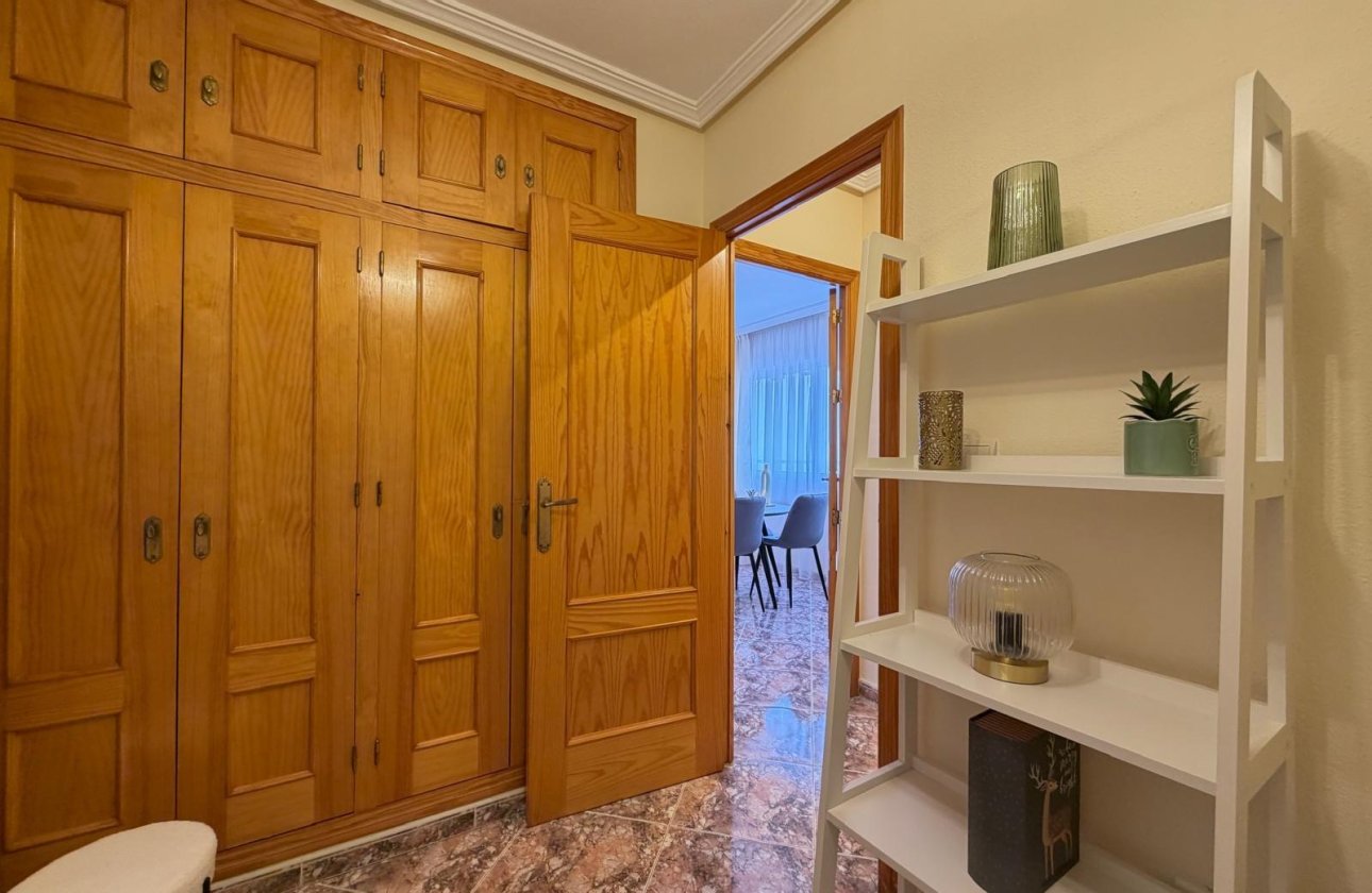 Revente - Appartement -
Torrevieja - Playa de los Locos