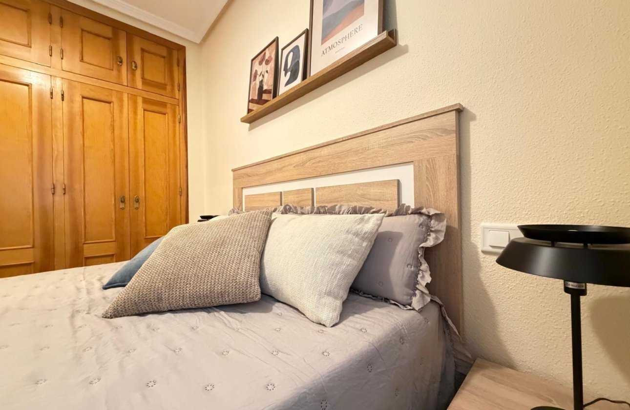 Revente - Appartement -
Torrevieja - Playa de los Locos