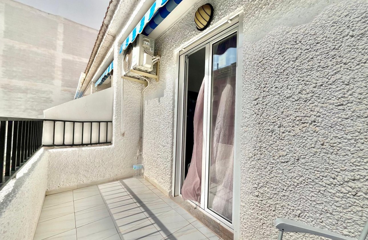 Revente - Appartement -
Torrevieja - Playa de los Locos