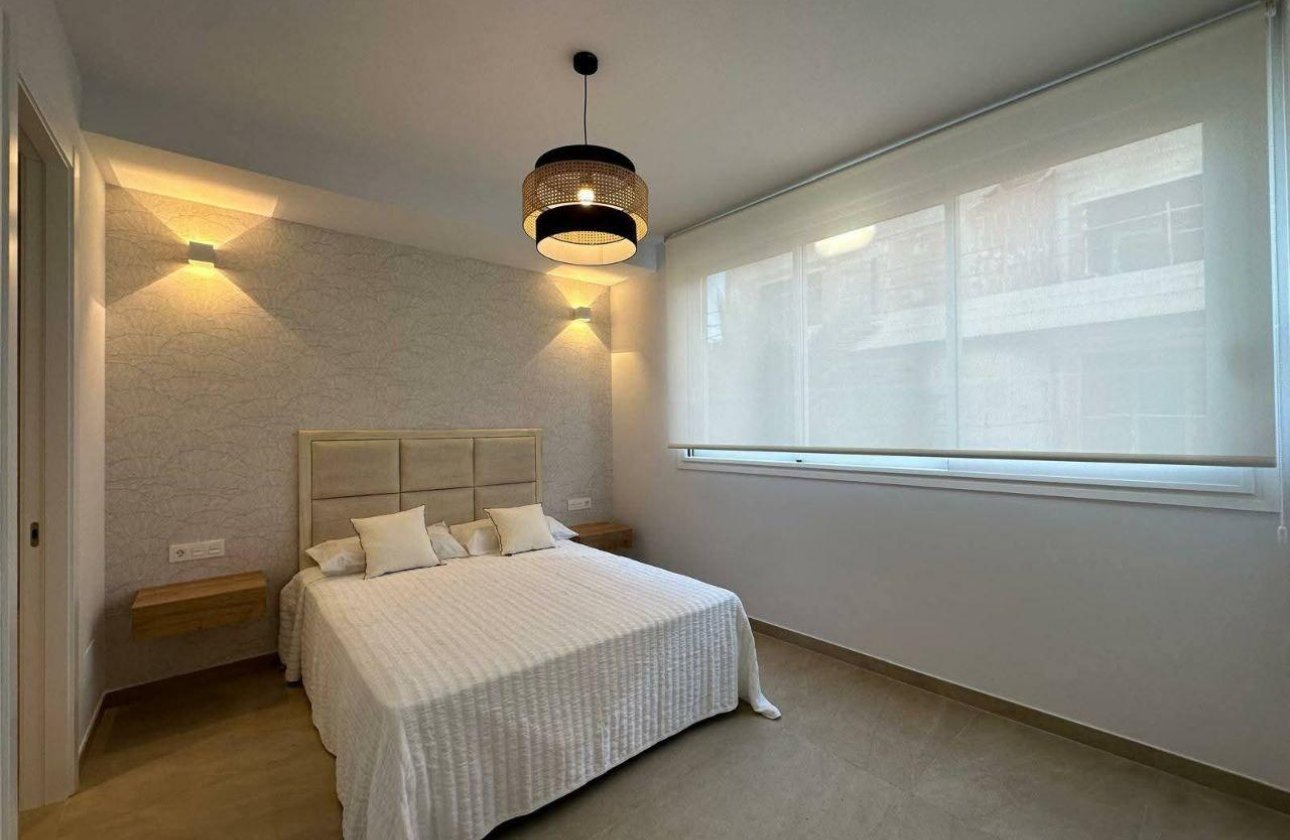 Revente - Appartement -
Torrevieja - Playa de los Locos