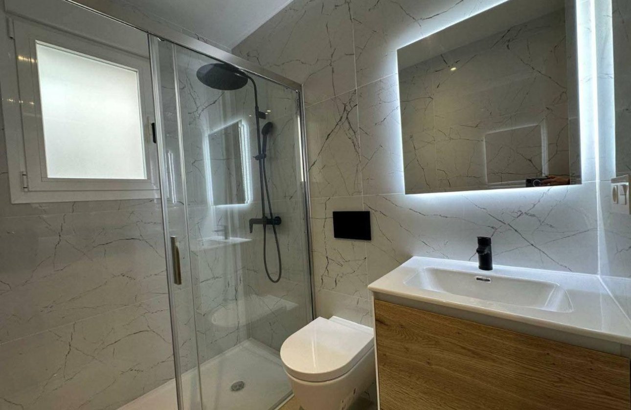 Revente - Appartement -
Torrevieja - Playa de los Locos
