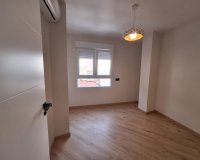 Revente - Appartement -
Torrevieja - Playa de los Locos