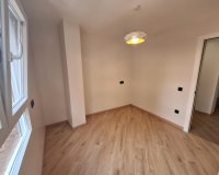 Revente - Appartement -
Torrevieja - Playa de los Locos