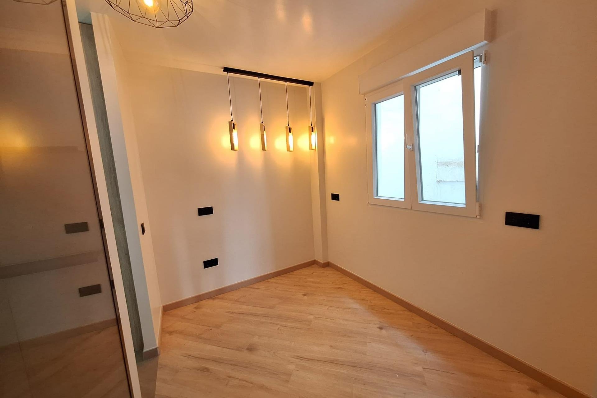 Revente - Appartement -
Torrevieja - Playa de los Locos