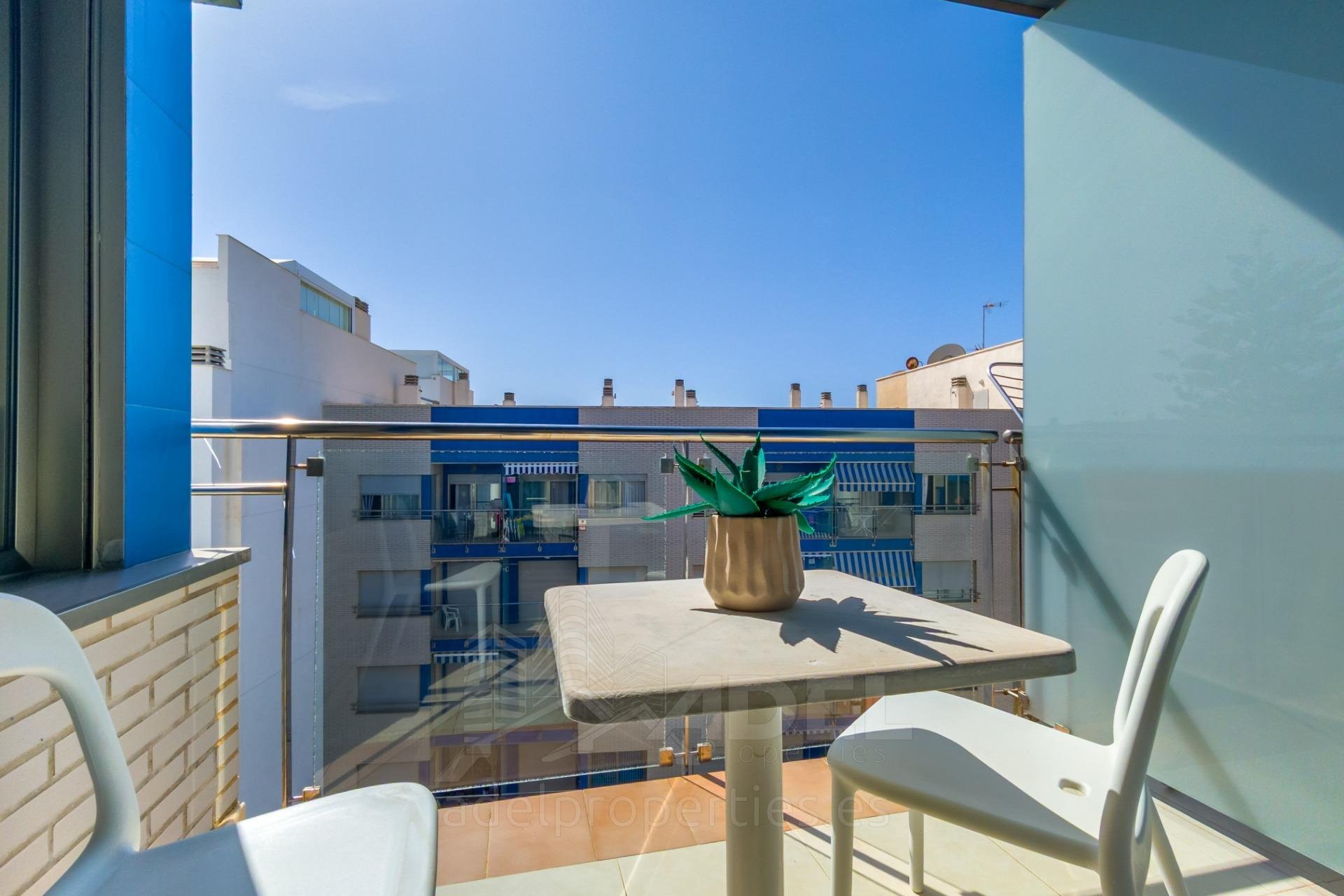 Revente - Appartement -
Torrevieja - Playa de los Locos
