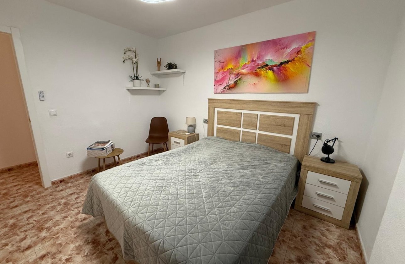 Revente - Appartement -
Torrevieja - Playa de los Locos