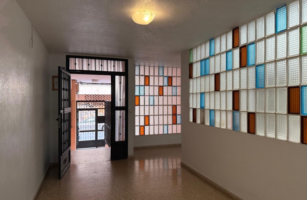 Revente - Appartement -
Torrevieja - Playa de los Locos