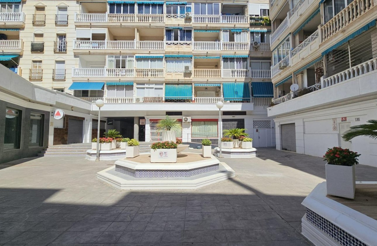 Revente - Appartement -
Torrevieja - Playa de los Locos