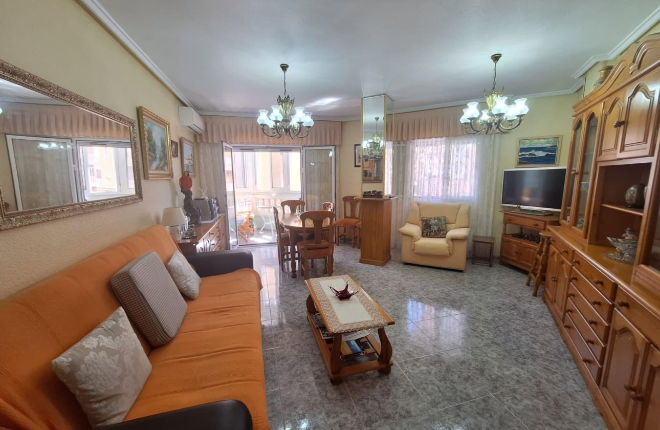 Revente - Appartement -
Torrevieja - Playa de los Locos