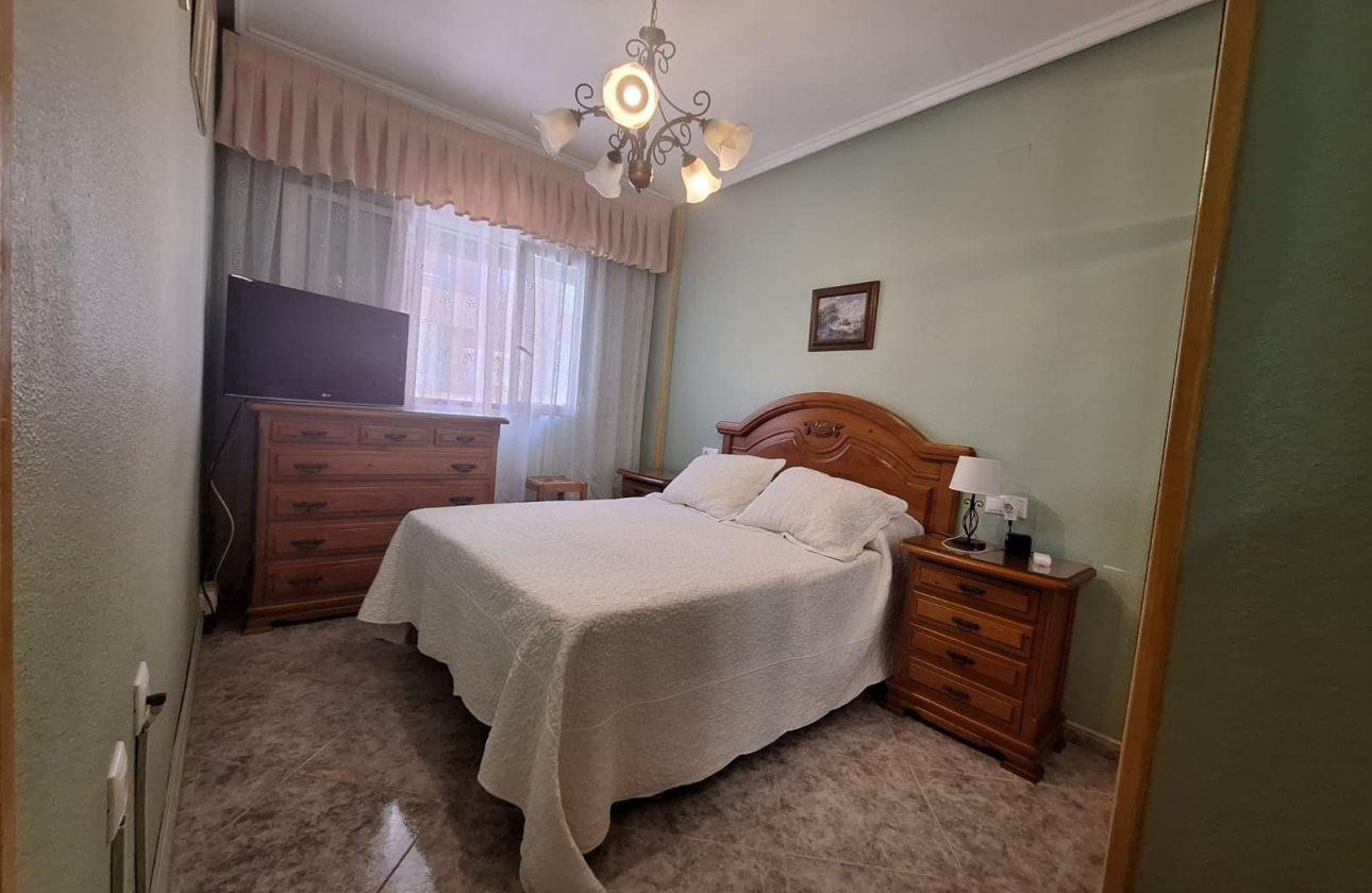 Revente - Appartement -
Torrevieja - Playa de los Locos