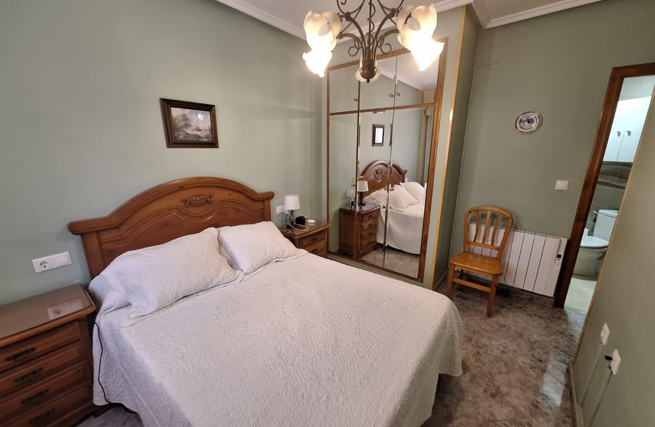 Revente - Appartement -
Torrevieja - Playa de los Locos