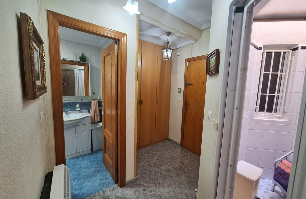 Revente - Appartement -
Torrevieja - Playa de los Locos