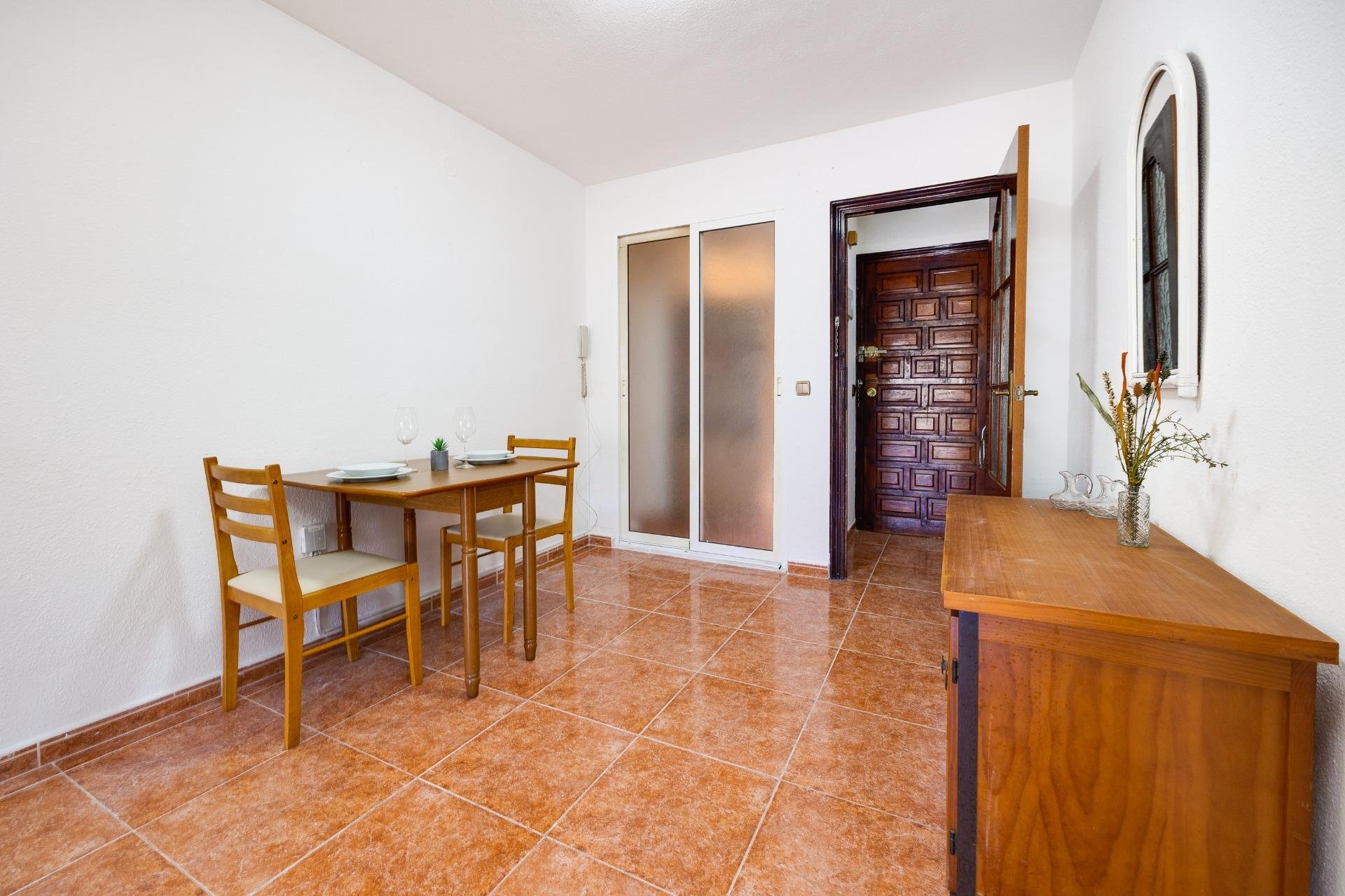 Revente - Appartement -
Torrevieja - Playa De Los Naufragos