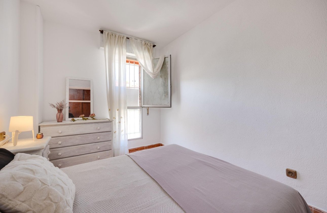 Revente - Appartement -
Torrevieja - Playa De Los Naufragos