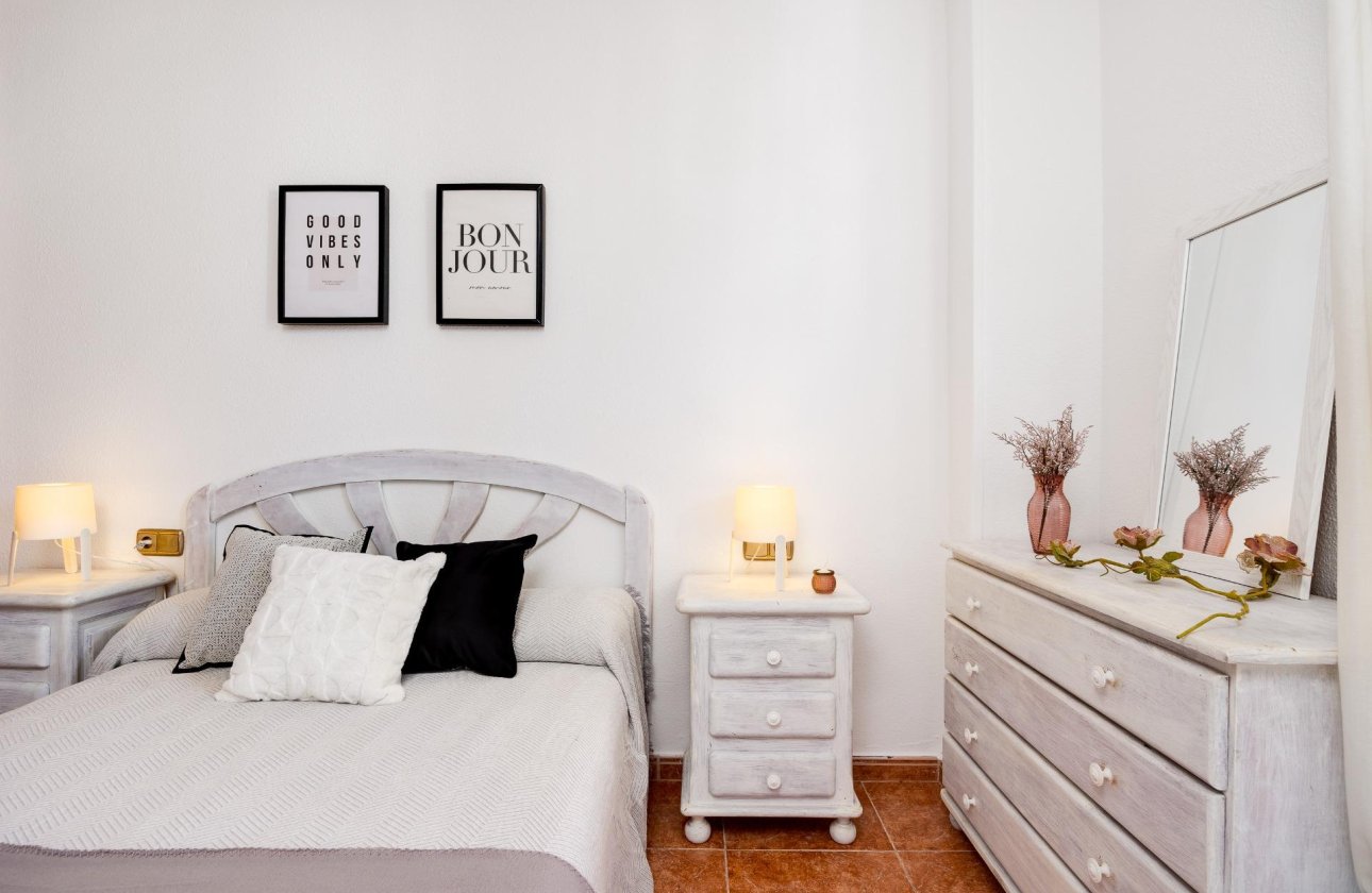 Revente - Appartement -
Torrevieja - Playa De Los Naufragos