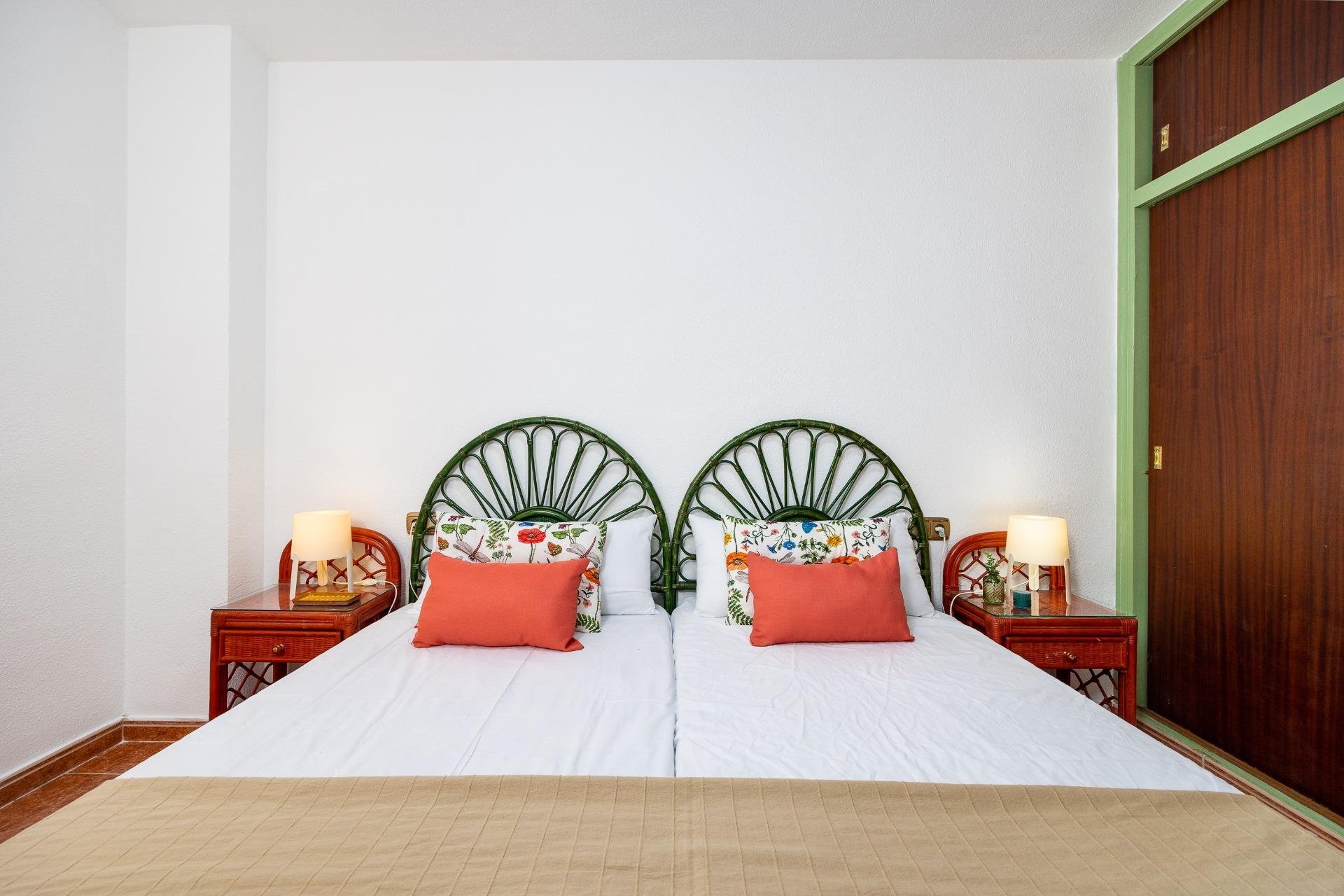 Revente - Appartement -
Torrevieja - Playa De Los Naufragos