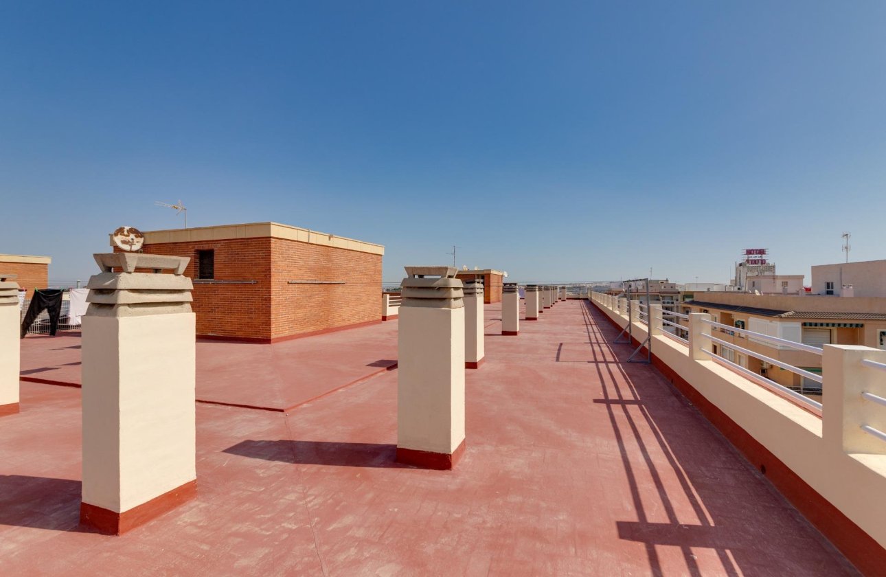 Revente - Appartement -
Torrevieja - Playa De Los Naufragos