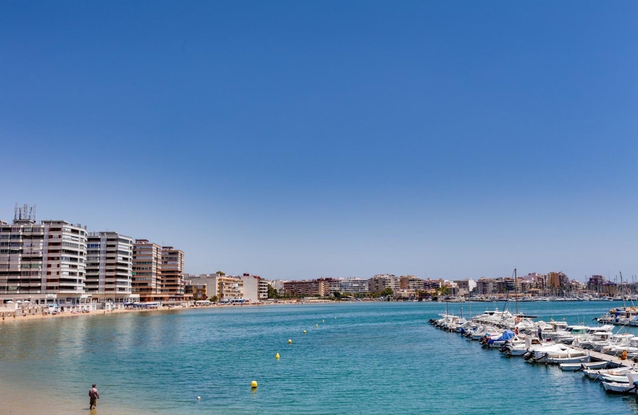 Revente - Appartement -
Torrevieja - Playa De Los Naufragos