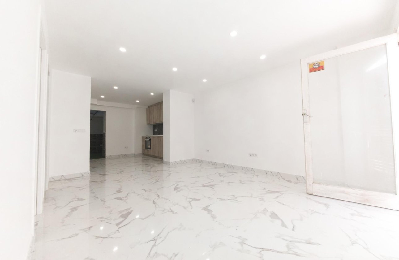 Revente - Appartement -
Torrevieja - Playa De Los Naufragos