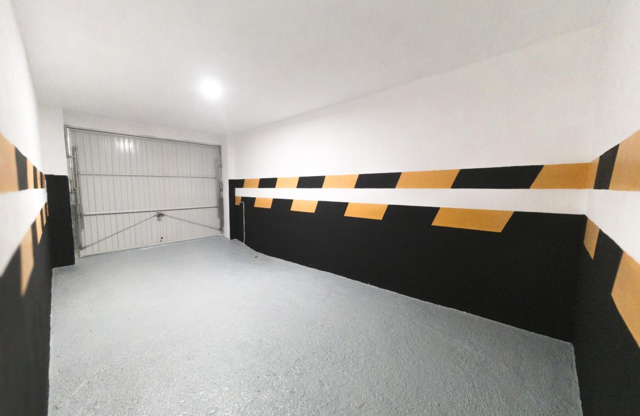 Revente - Appartement -
Torrevieja - Playa De Los Naufragos