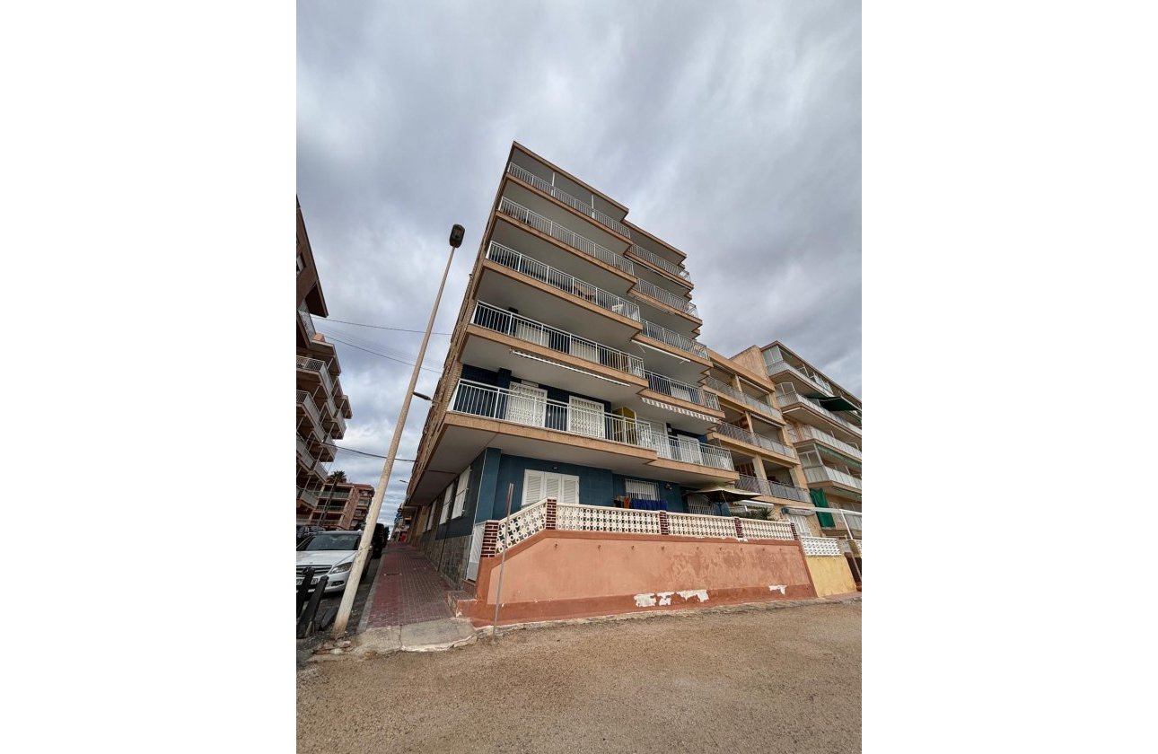 Revente - Appartement -
Torrevieja - Playa De Los Naufragos
