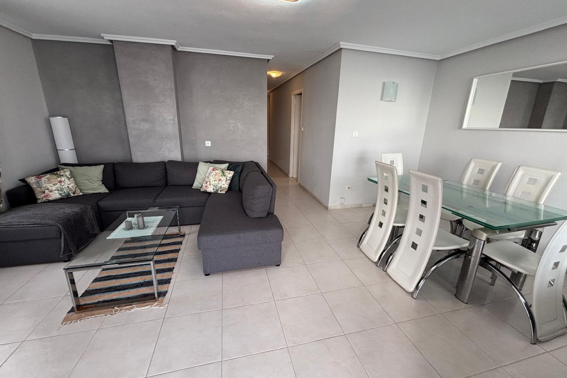 Revente - Appartement -
Torrevieja - Playa De Los Naufragos