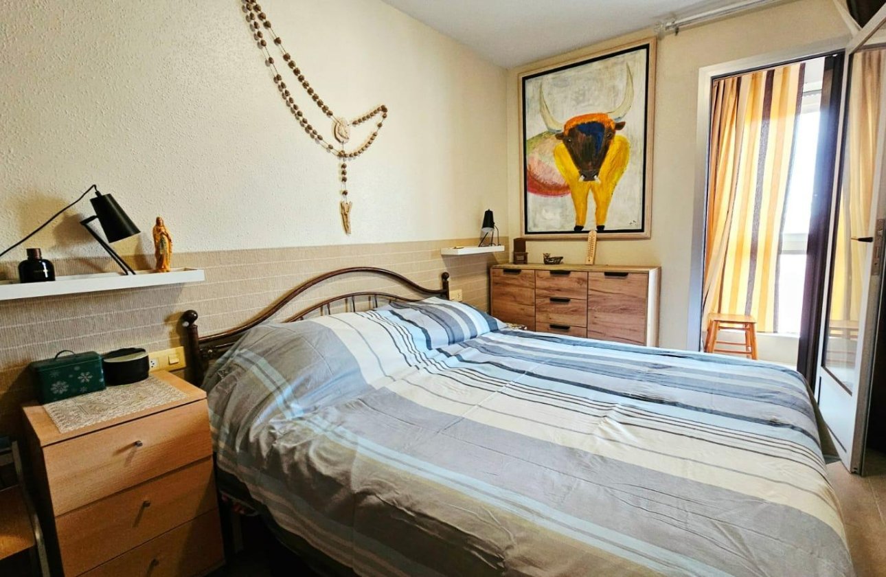 Revente - Appartement -
Torrevieja - Playa De Los Naufragos