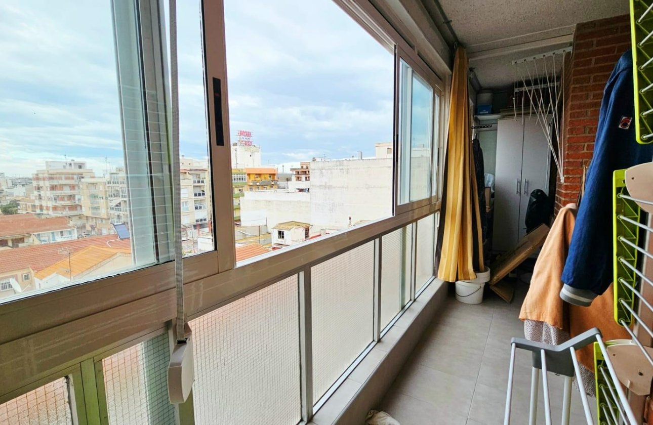 Revente - Appartement -
Torrevieja - Playa De Los Naufragos