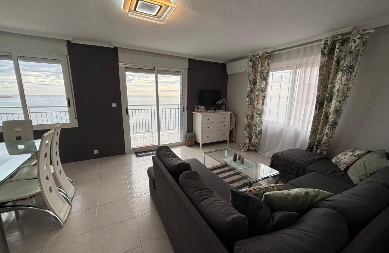 Revente - Appartement -
Torrevieja - Playa De Los Naufragos