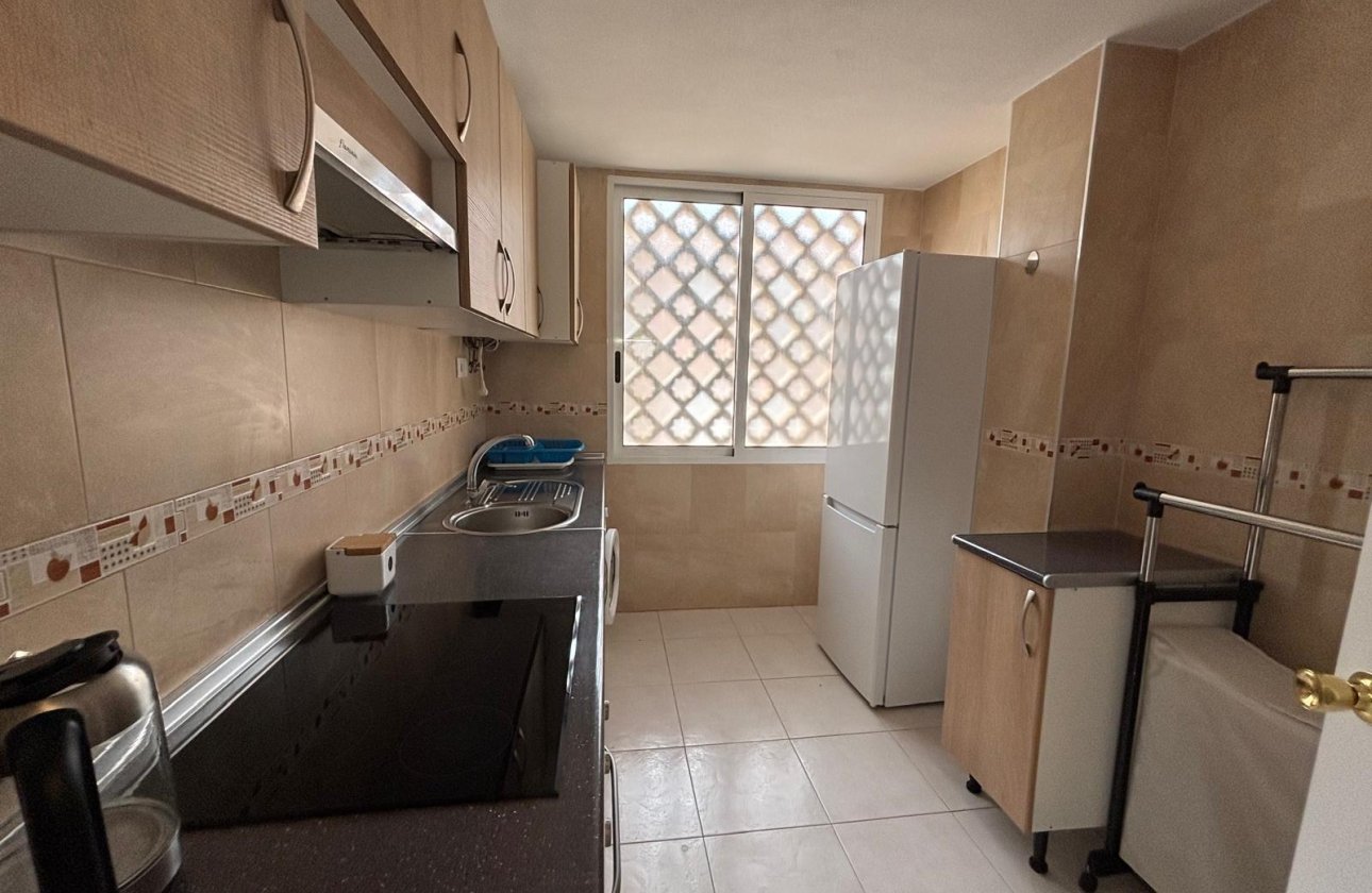 Revente - Appartement -
Torrevieja - Playa De Los Naufragos