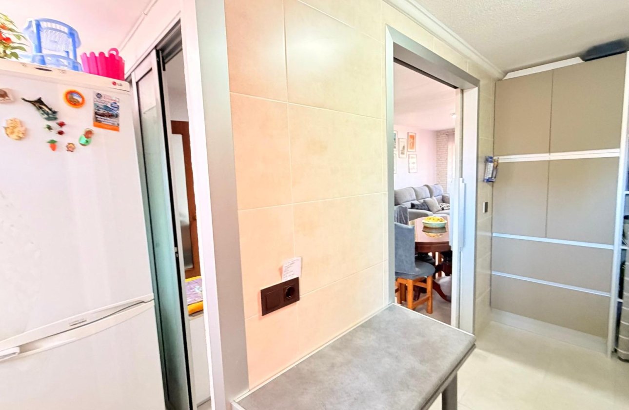 Revente - Appartement -
Torrevieja - Playa De Los Naufragos