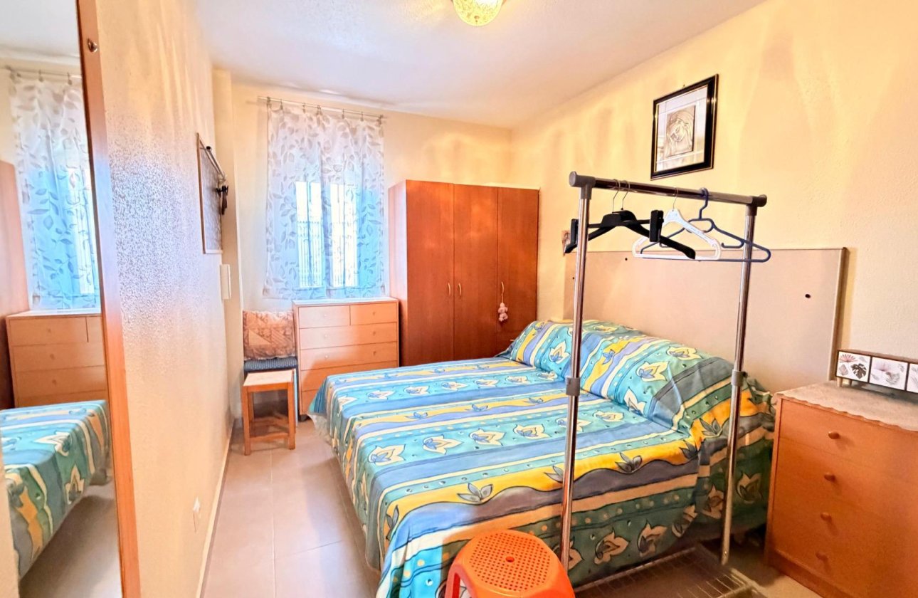 Revente - Appartement -
Torrevieja - Playa De Los Naufragos