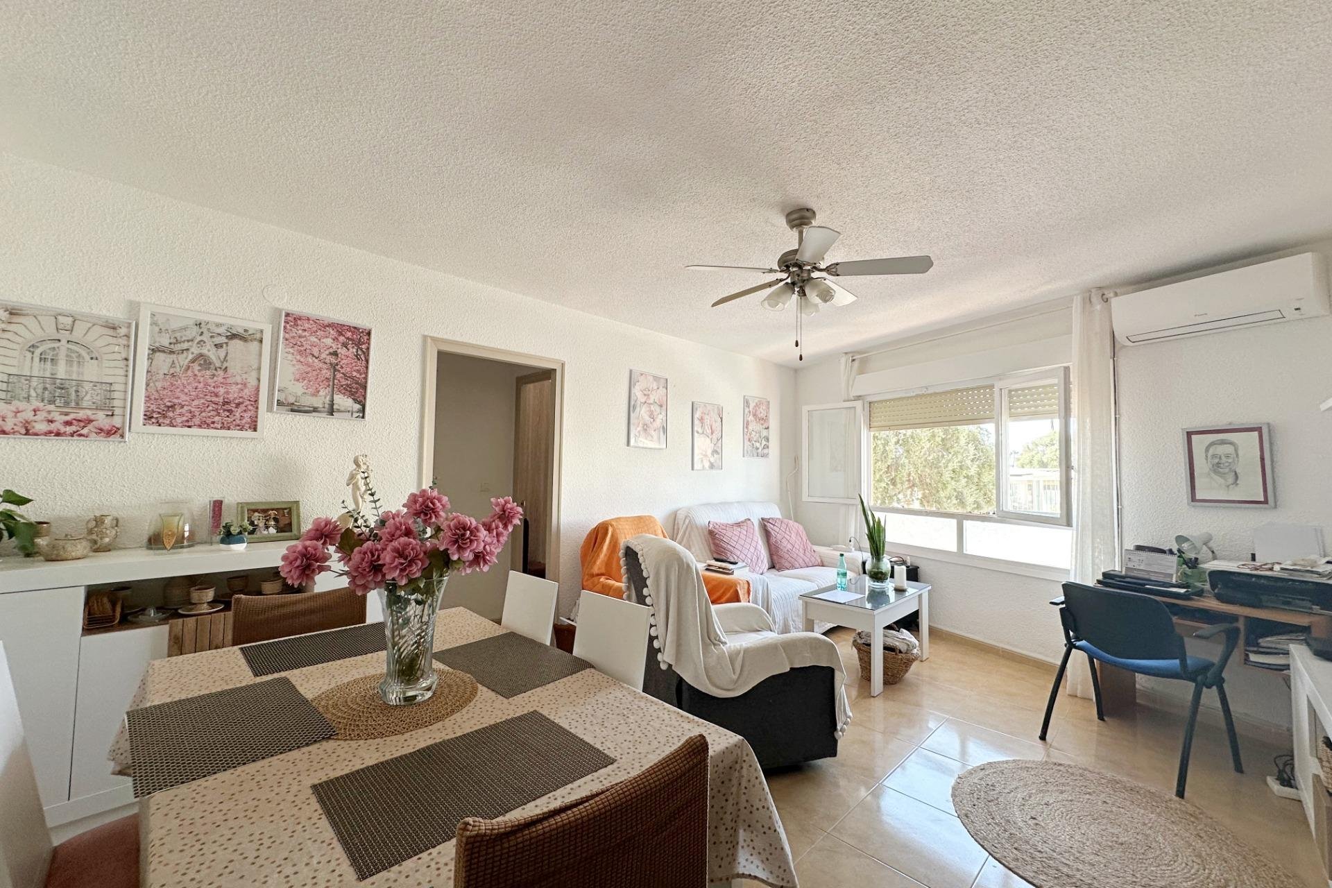 Revente - Appartement -
Torrevieja - Playa De Los Naufragos