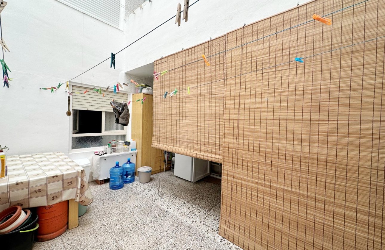Revente - Appartement -
Torrevieja - Playa De Los Naufragos