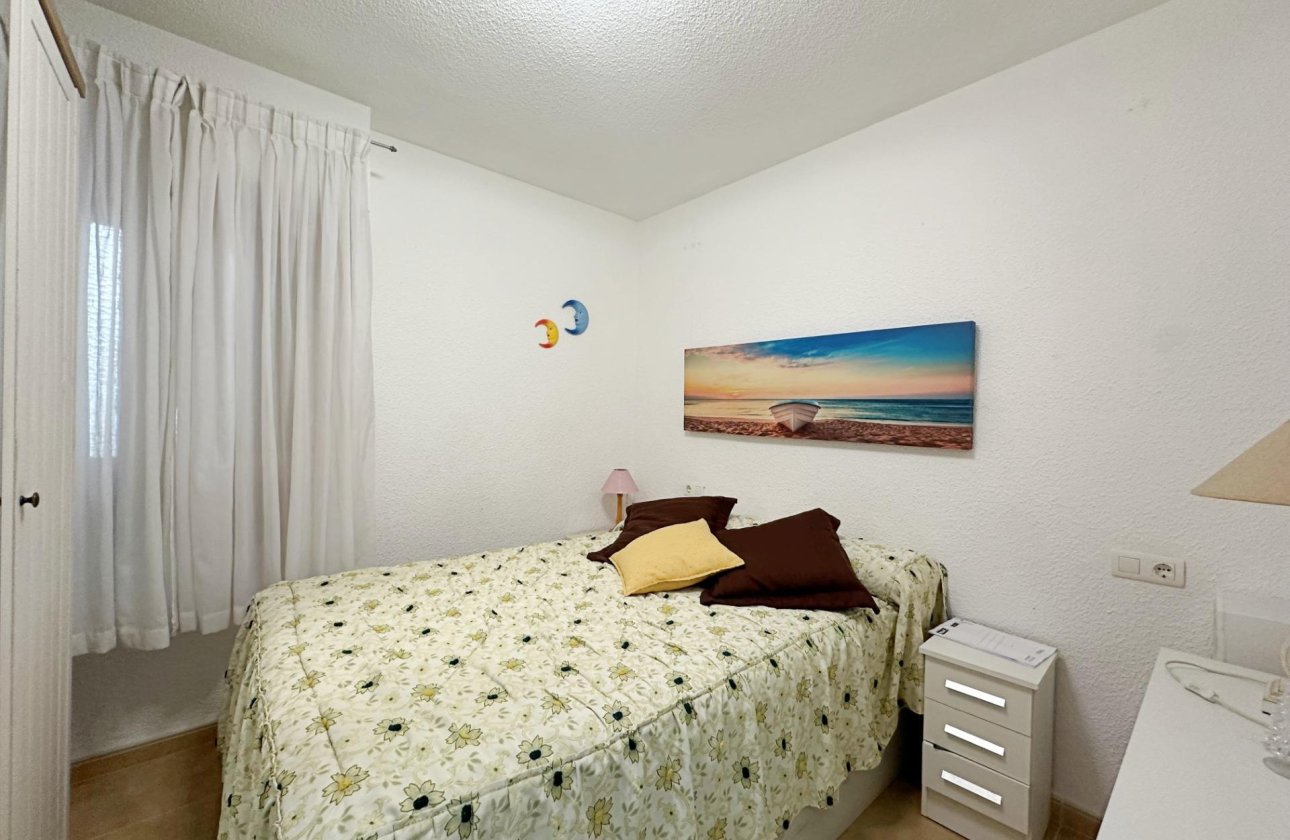 Revente - Appartement -
Torrevieja - Playa De Los Naufragos