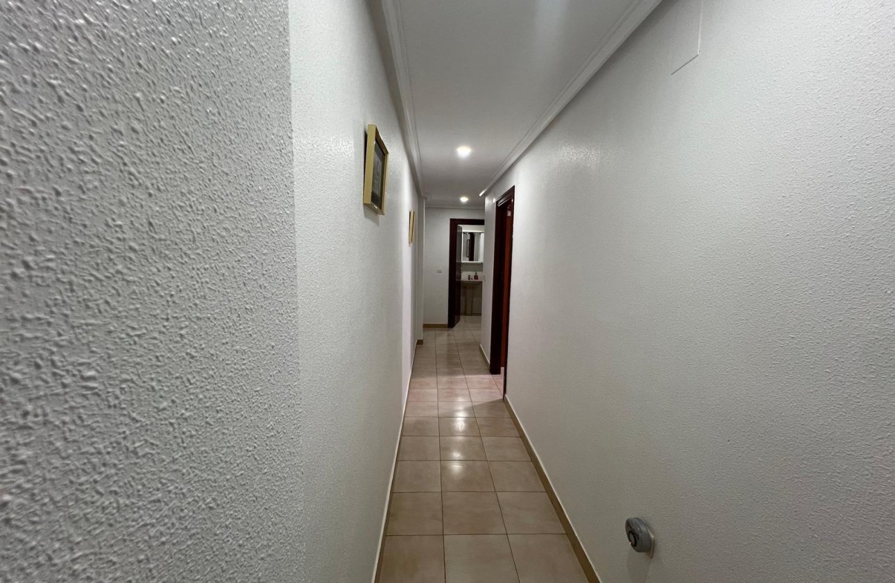 Revente - Appartement -
Torrevieja - Playa del Cura