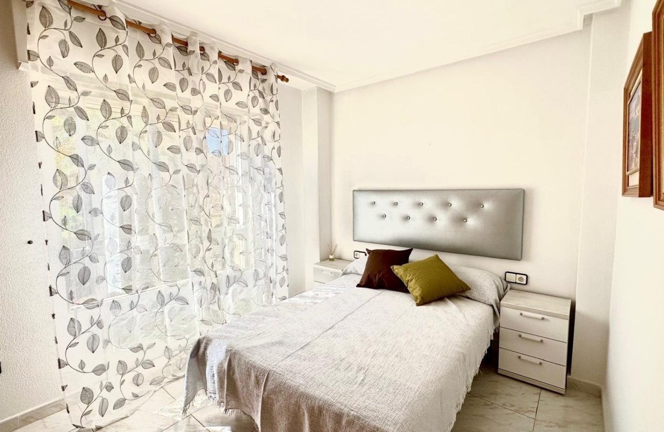 Revente - Appartement -
Torrevieja - Playa del Cura