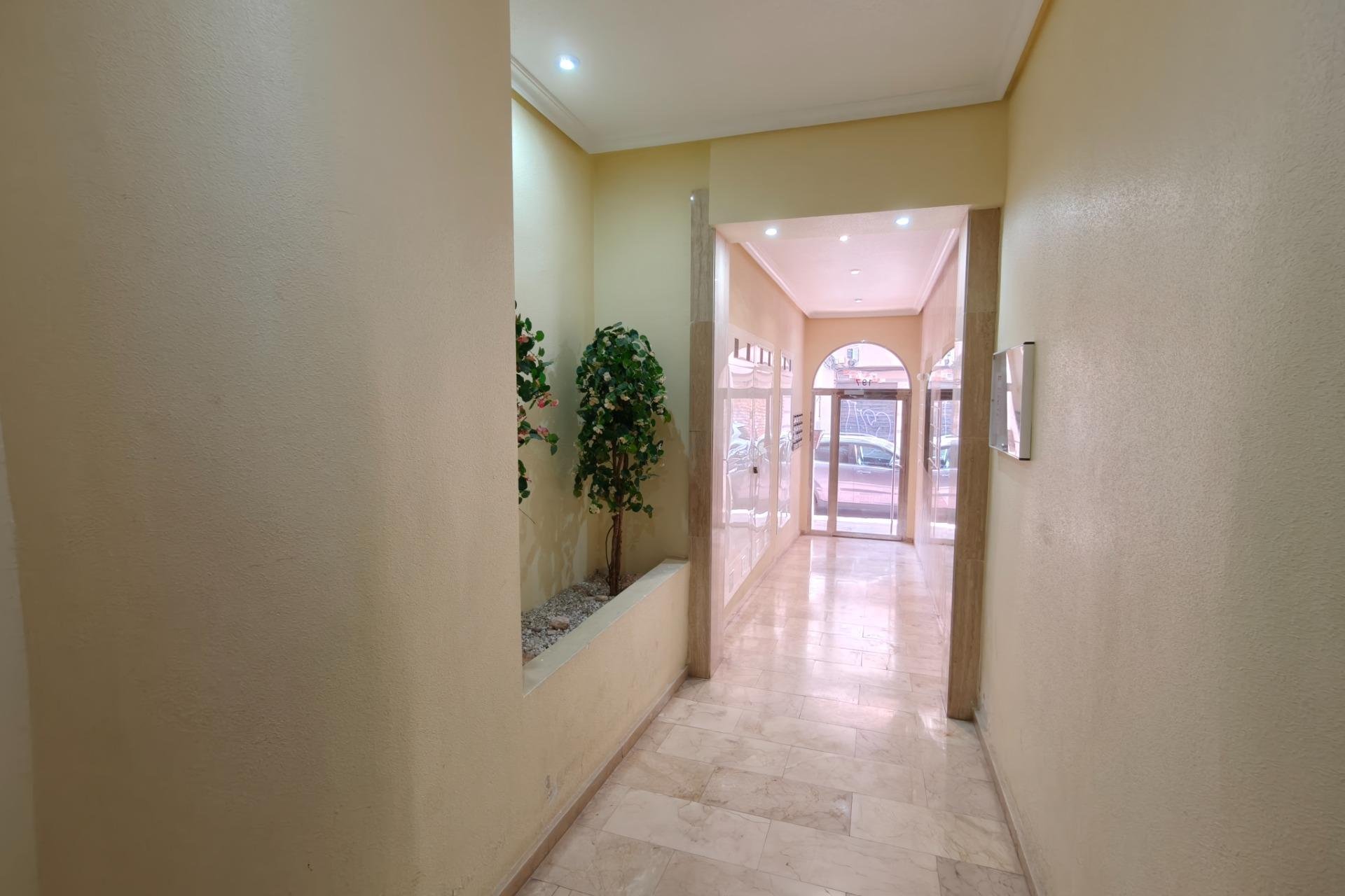 Revente - Appartement -
Torrevieja - Playa del Cura